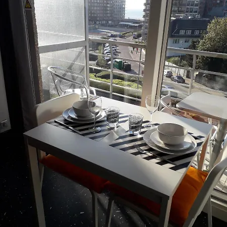 Gaviota Apartment