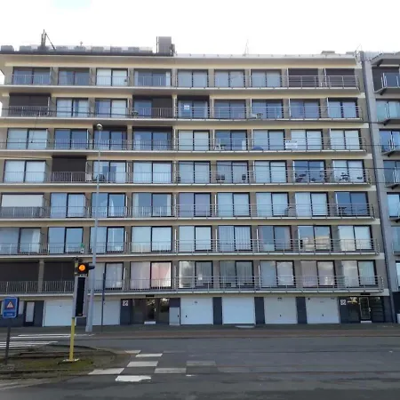 Gaviota Apartment *